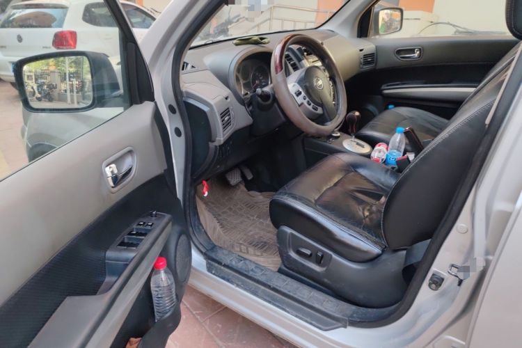 Used Nissan X-Trail 2010 2.5L CVT Luxury Edition 4WD Driver Seat