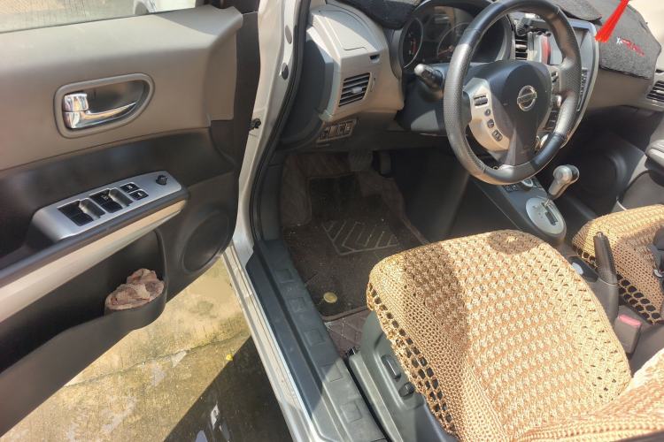 Used Nissan X-Trail 2010 2.5L CVT Luxury Edition 4WD Driver Seat