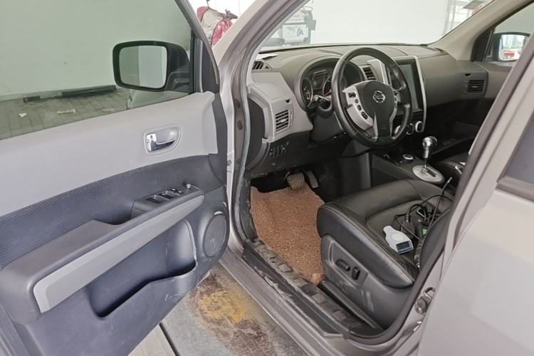 Used Nissan X-Trail 2010 2.5L CVT Luxury Edition 4WD Driver Seat