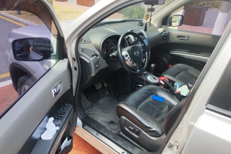 Used Nissan X-Trail 2010 2.5L CVT Luxury Edition 4WD Driver Seat