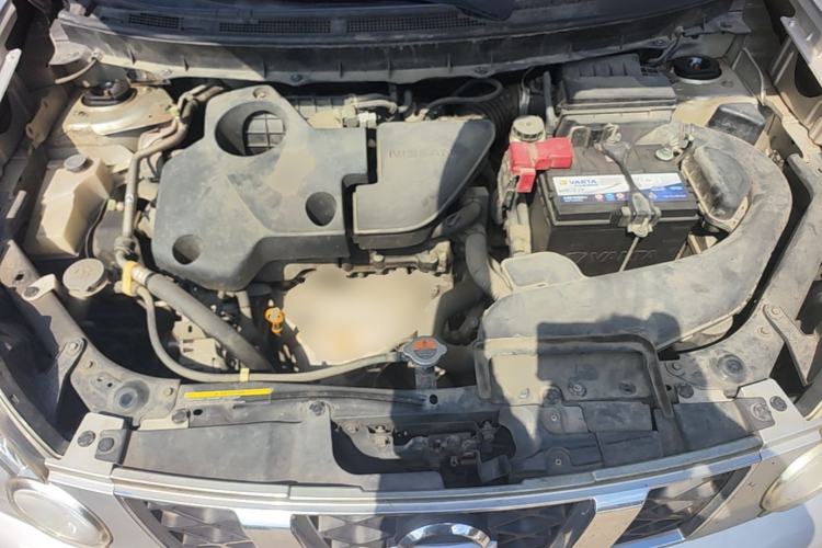 Used Nissan X-Trail 2010 2.5L CVT Luxury Edition 4WD Engine Bay