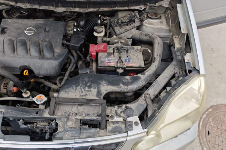 Used Nissan X-Trail 2010 2.0L CVT Comfort Edition 4WD Engine Bay Left
