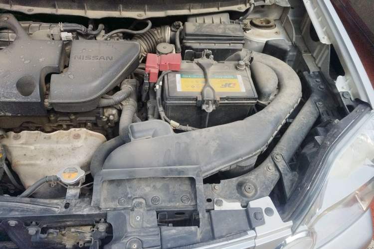 Used Nissan X-Trail 2010 2.5L CVT Luxury Edition 4WD Engine Bay Left