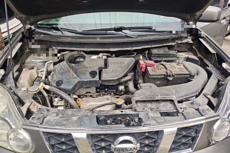 Used Nissan X-Trail 2010 2.5L CVT Luxury Edition 4WD Engine Bay