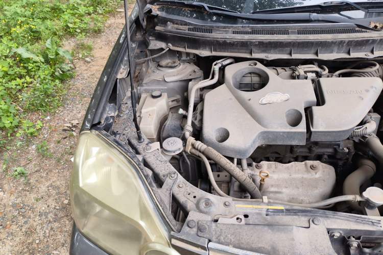 Used Nissan X-Trail 2010 2.5L CVT Luxury Edition 4WD Engine Bay Right