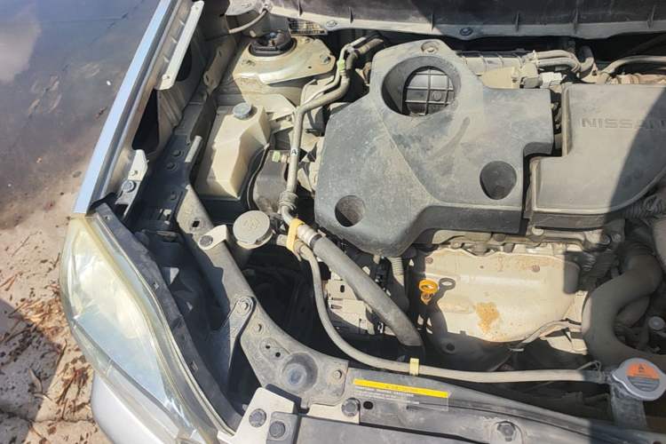 Used Nissan X-Trail 2010 2.5L CVT Luxury Edition 4WD Engine Bay Right