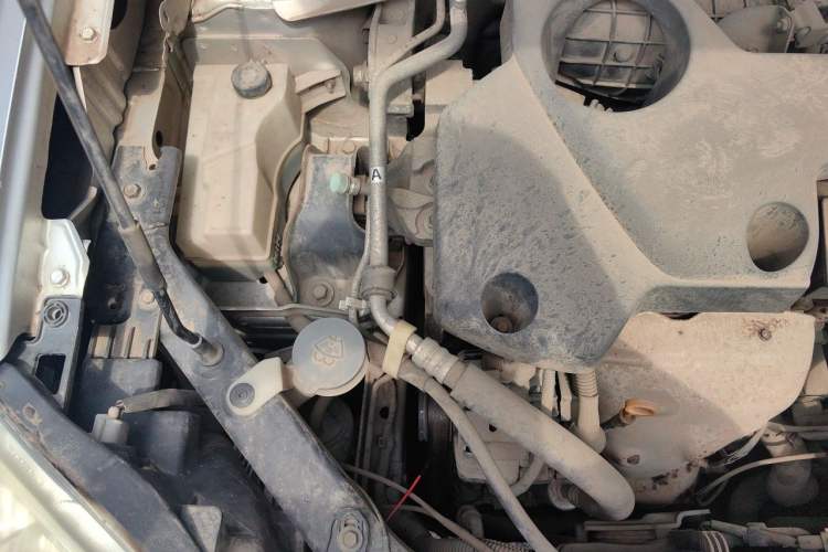 Used Nissan X-Trail 2010 2.5L CVT Luxury Edition 4WD Engine Bay Right