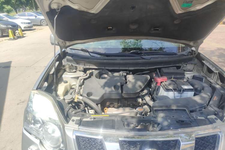 Used Nissan X-Trail 2010 2.5L CVT Flagship Edition 4WD Engine Bay Right
