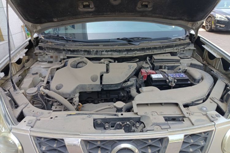 Used Nissan X-Trail 2010 2.5L CVT Luxury Edition 4WD Engine Bay