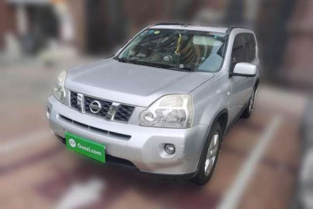 Ojetý Nissan X-Trail 2010 2.5L CVT Luxury Edition 4WD