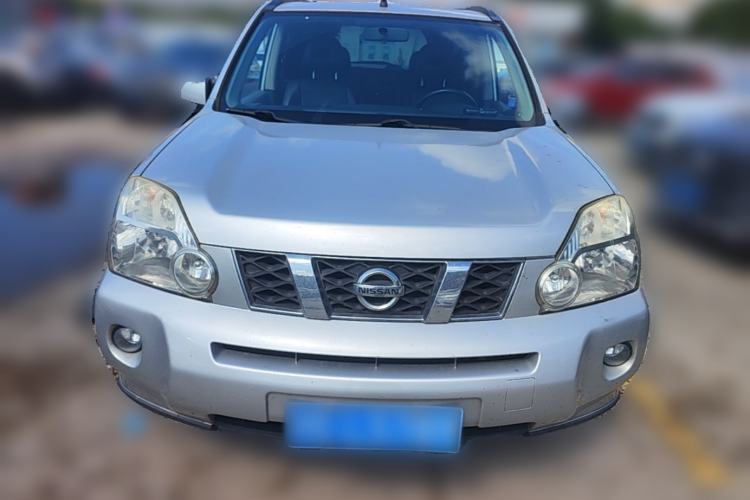 Used Nissan X-Trail 2010 2.5L CVT Luxury Edition 4WD Front