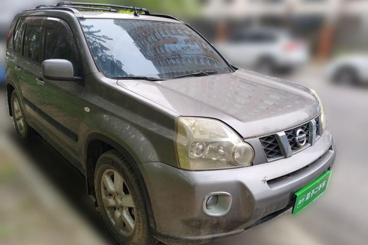 Used Nissan X-Trail 2010 2.5L CVT Luxury Edition 4WD Front Right 45 Deg