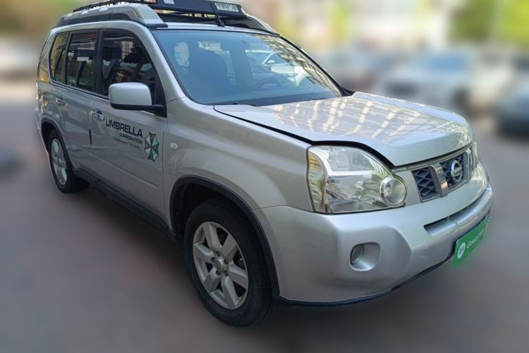 Used Nissan X-Trail 2010 2.5L CVT Luxury Edition 4WD Front Right 45 Deg