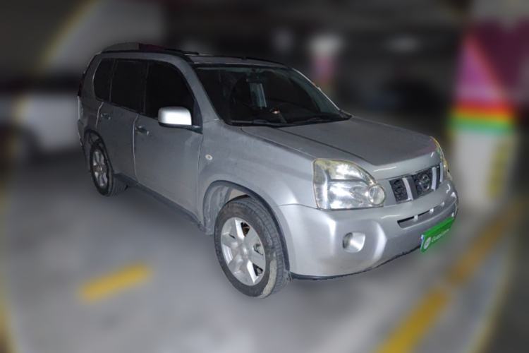 Used Nissan X-Trail 2010 2.5L Manual Luxury Edition 4WD Front Right 45 Deg