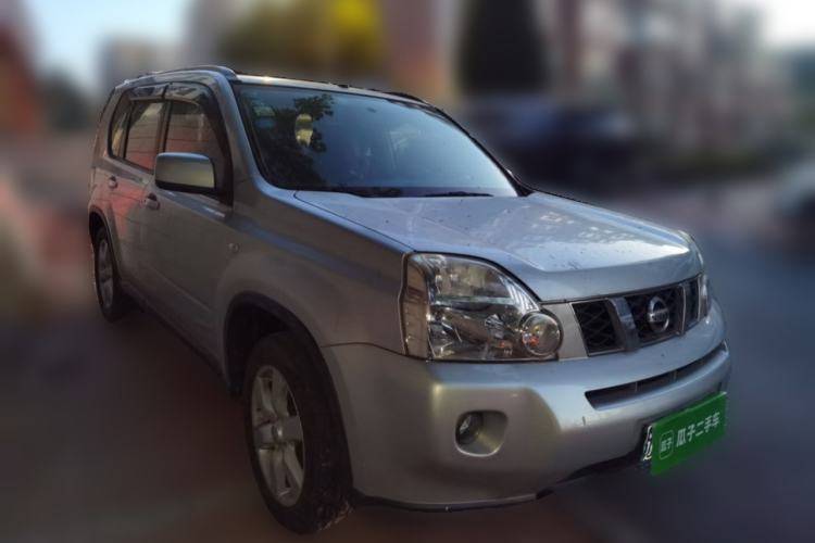 Used Nissan X-Trail 2010 2.5L Manual Luxury Edition 4WD Front Right 45 Deg