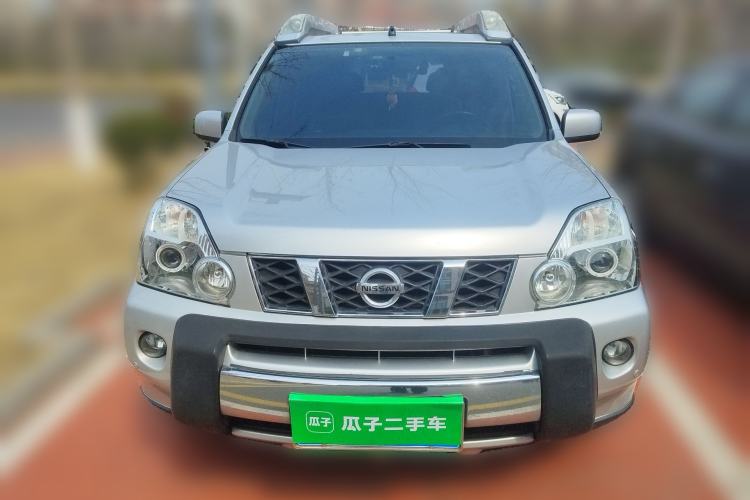 Used Nissan X-Trail 2010 2.5L CVT Luxury Edition 4WD Front