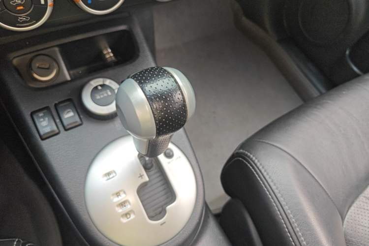 Used Nissan X-Trail 2010 2.5L CVT Flagship Edition 4WD Gear Lever