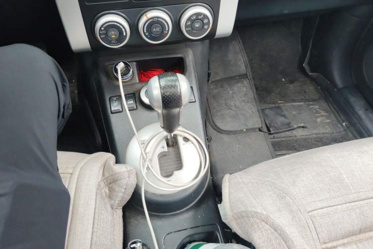 Used Nissan X-Trail 2010 2.5L CVT Flagship Edition 4WD Gear Lever