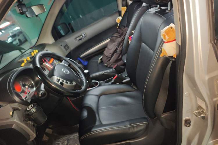 Used Nissan X-Trail 2010 2.5L Manual Luxury Edition 4WD Left Front Seat