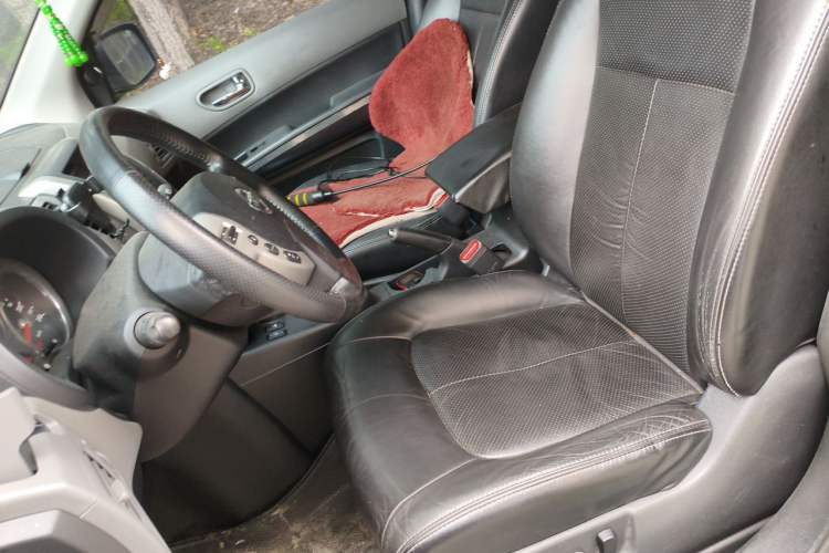 Used Nissan X-Trail 2010 2.5L CVT Luxury Edition 4WD Left Front Seat