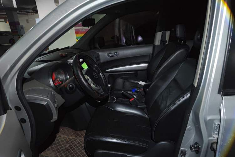 Used Nissan X-Trail 2010 2.5L Manual Luxury Edition 4WD Left Front Seat