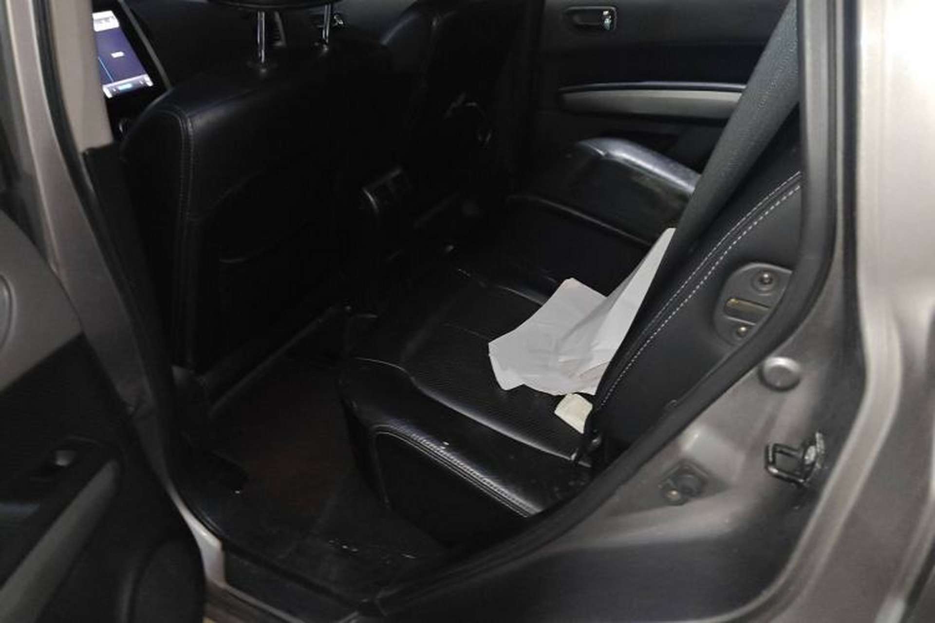 Used Nissan X-Trail 2010 2.5L CVT Luxury Edition 4WD Left Rear Seat