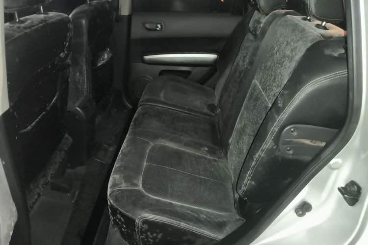 Used Nissan X-Trail 2010 2.5L CVT Flagship Edition 4WD Left Rear Seat