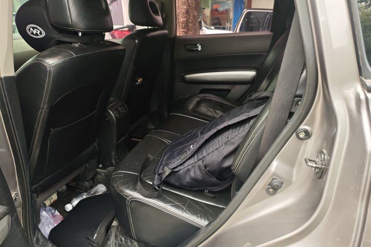 Used Nissan X-Trail 2010 2.5L CVT Luxury Edition 4WD Left Rear Seat