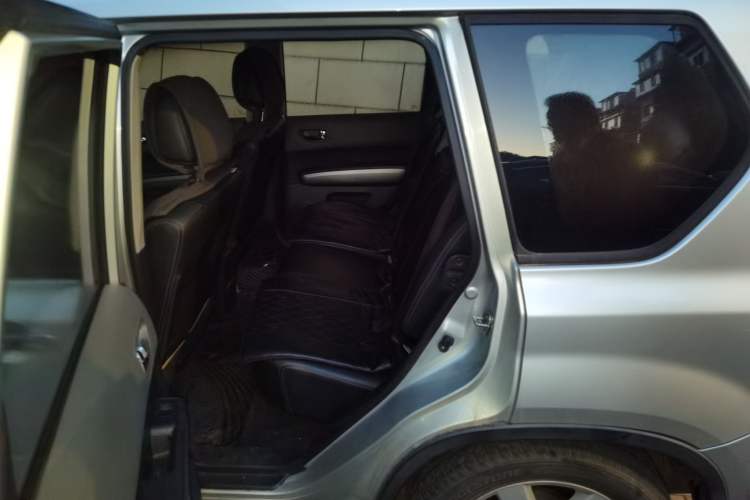 Used Nissan X-Trail 2010 2.5L Manual Luxury Edition 4WD Left Rear Seat