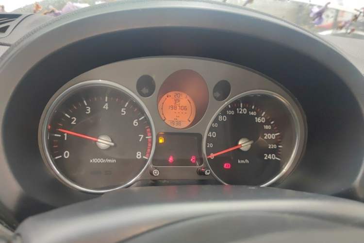 Used Nissan X-Trail 2010 2.5L CVT Ultimate Edition 4WD Odometer Close Up