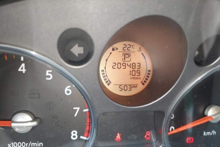 Used Nissan X-Trail 2010 2.5L CVT Flagship Edition 4WD Odometer Close Up