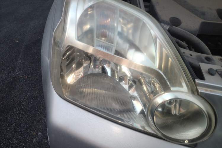 Used Nissan X-Trail 2010 2.5L CVT Luxury Edition 4WD Right Front Headlight