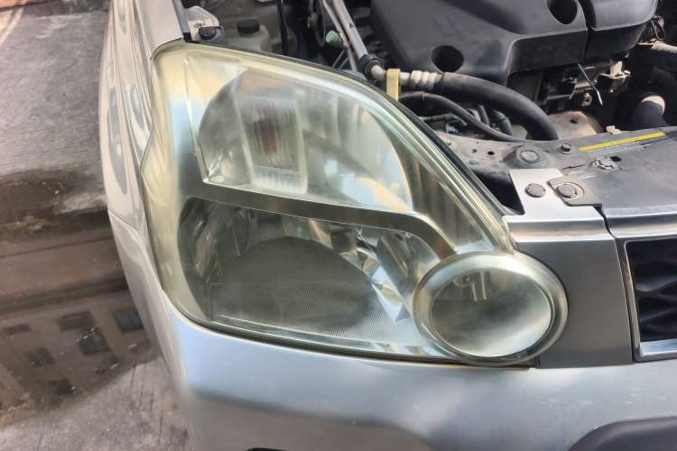 Used Nissan X-Trail 2010 2.5L CVT Luxury Edition 4WD Right Front Headlight