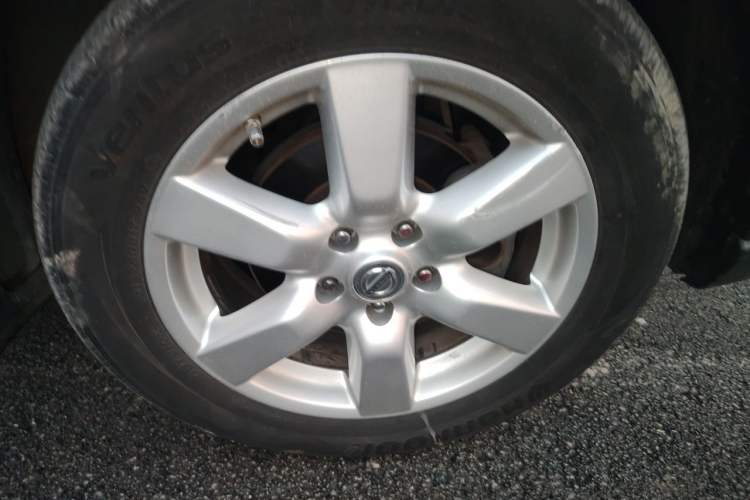 Used Nissan X-Trail 2010 2.5L CVT Luxury Edition 4WD Right Front Wheel Hub