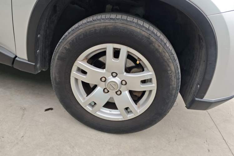 Used Nissan X-Trail 2010 2.0L CVT Comfort Edition 4WD Right Front Wheel Hub