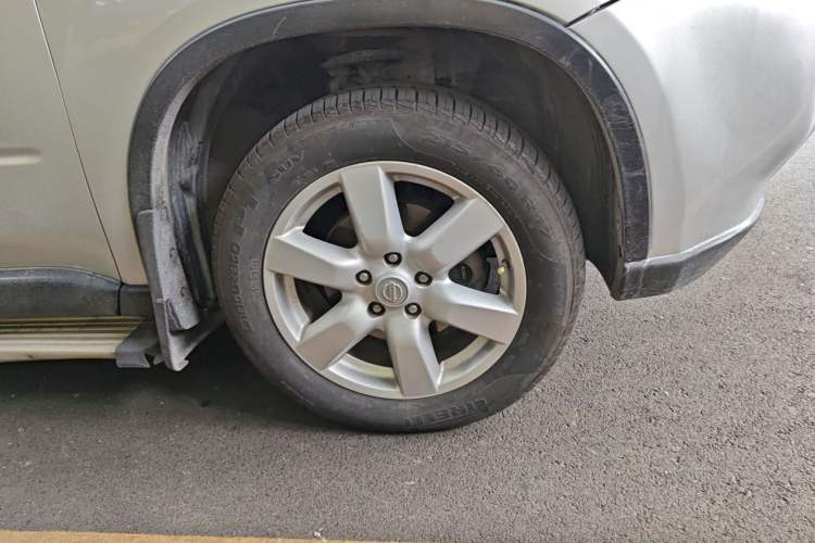 Used Nissan X-Trail 2010 2.5L CVT Luxury Edition 4WD Right Front Wheel Hub