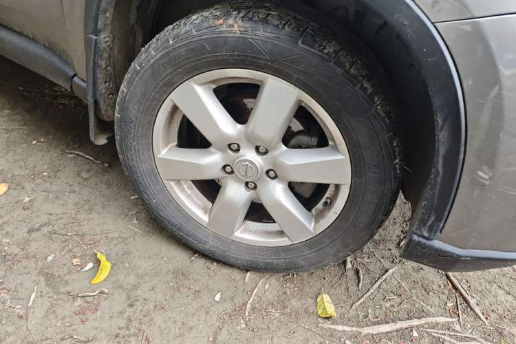 Used Nissan X-Trail 2010 2.5L CVT Luxury Edition 4WD Right Front Wheel Hub