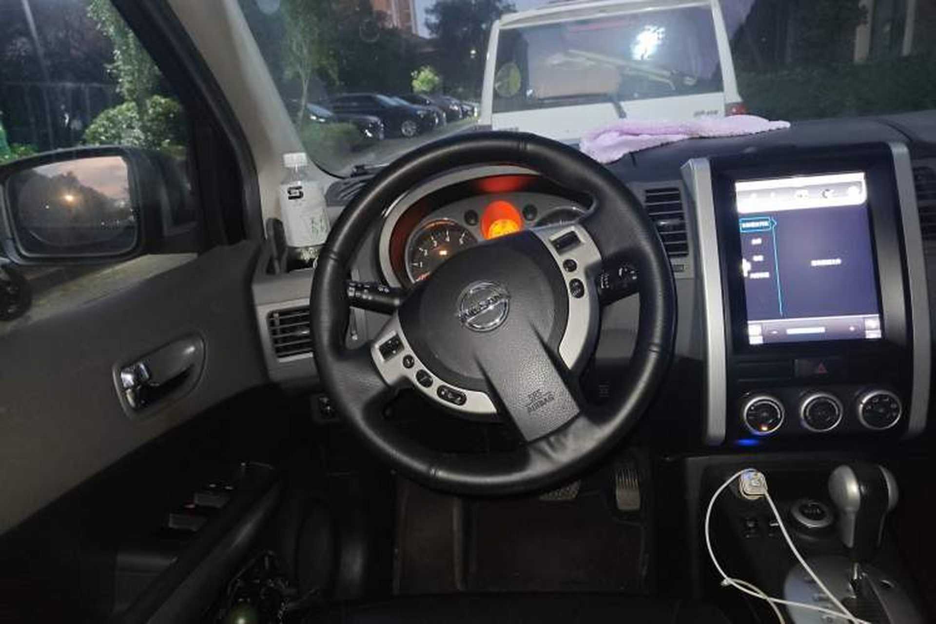Used Nissan X-Trail 2010 2.5L CVT Luxury Edition 4WD Steering Wheel