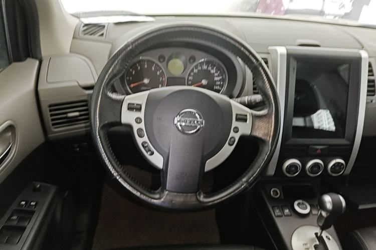 Used Nissan X-Trail 2010 2.5L CVT Luxury Edition 4WD Steering Wheel