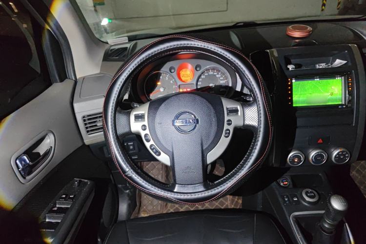 Used Nissan X-Trail 2010 2.5L Manual Luxury Edition 4WD Steering Wheel