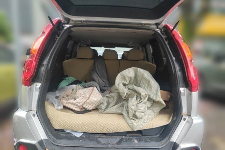 Used Nissan X-Trail 2010 2.5L CVT Ultimate Edition 4WD Trunk