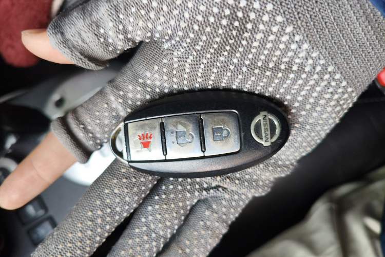 Used Nissan X-Trail 2010 2.5L CVT Luxury Edition 4WD Vehicle Key