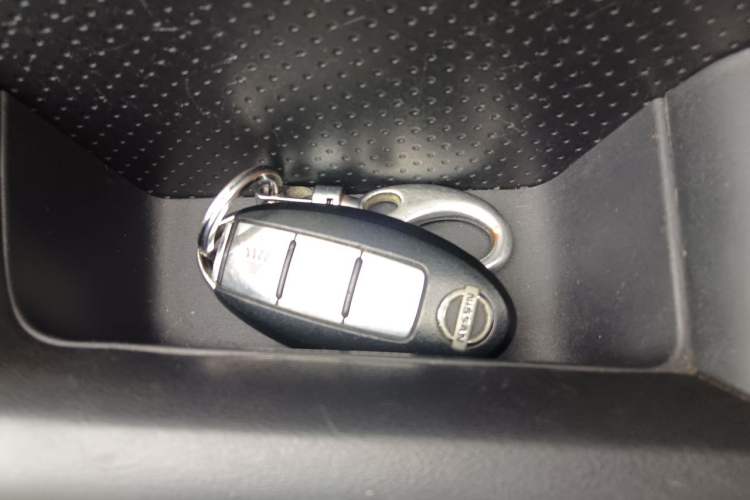 Used Nissan X-Trail 2010 2.5L CVT Luxury Edition 4WD Vehicle Key