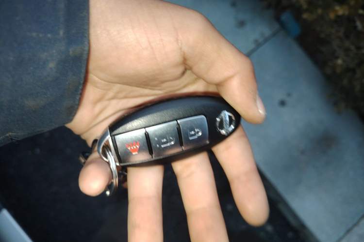 Used Nissan X-Trail 2010 2.5L CVT Luxury Edition 4WD Vehicle Key