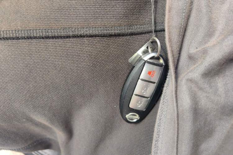 Used Nissan X-Trail 2010 2.5L CVT Luxury Edition 4WD Vehicle Key