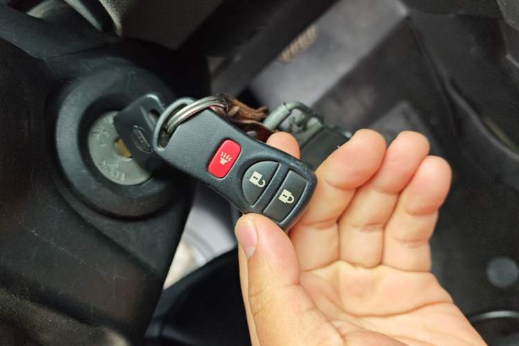 Used Nissan X-Trail 2010 2.0L CVT Comfort Edition 4WD Vehicle Key