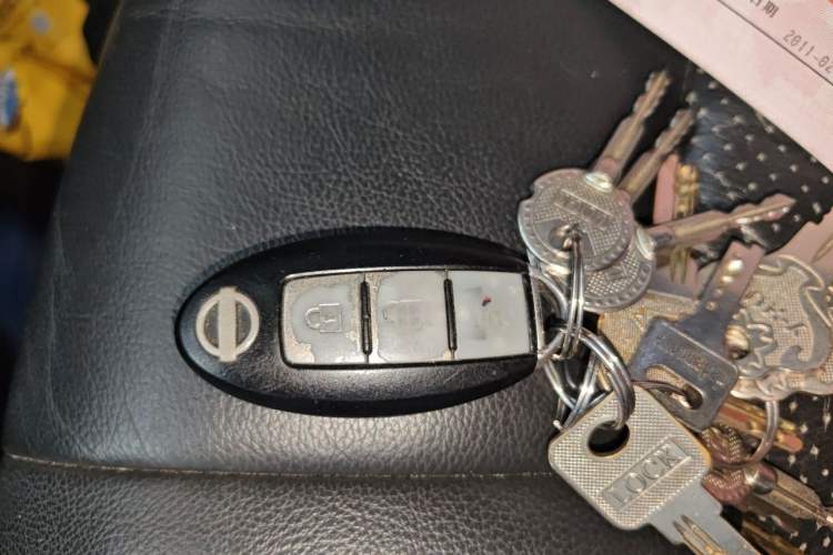 Used Nissan X-Trail 2010 2.5L CVT Luxury Edition 4WD Vehicle Key