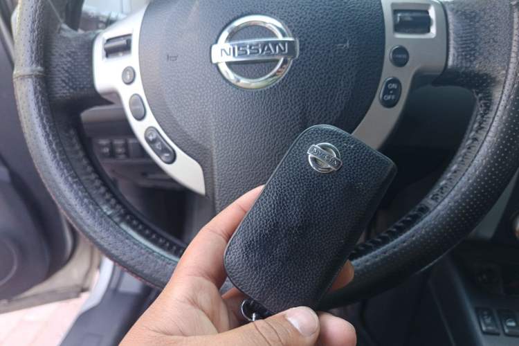 Used Nissan X-Trail 2010 2.5L CVT Luxury Edition 4WD Vehicle Key