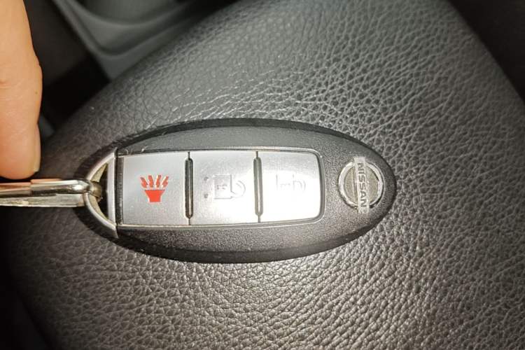Used Nissan X-Trail 2010 2.5L CVT Luxury Edition 4WD Vehicle Key