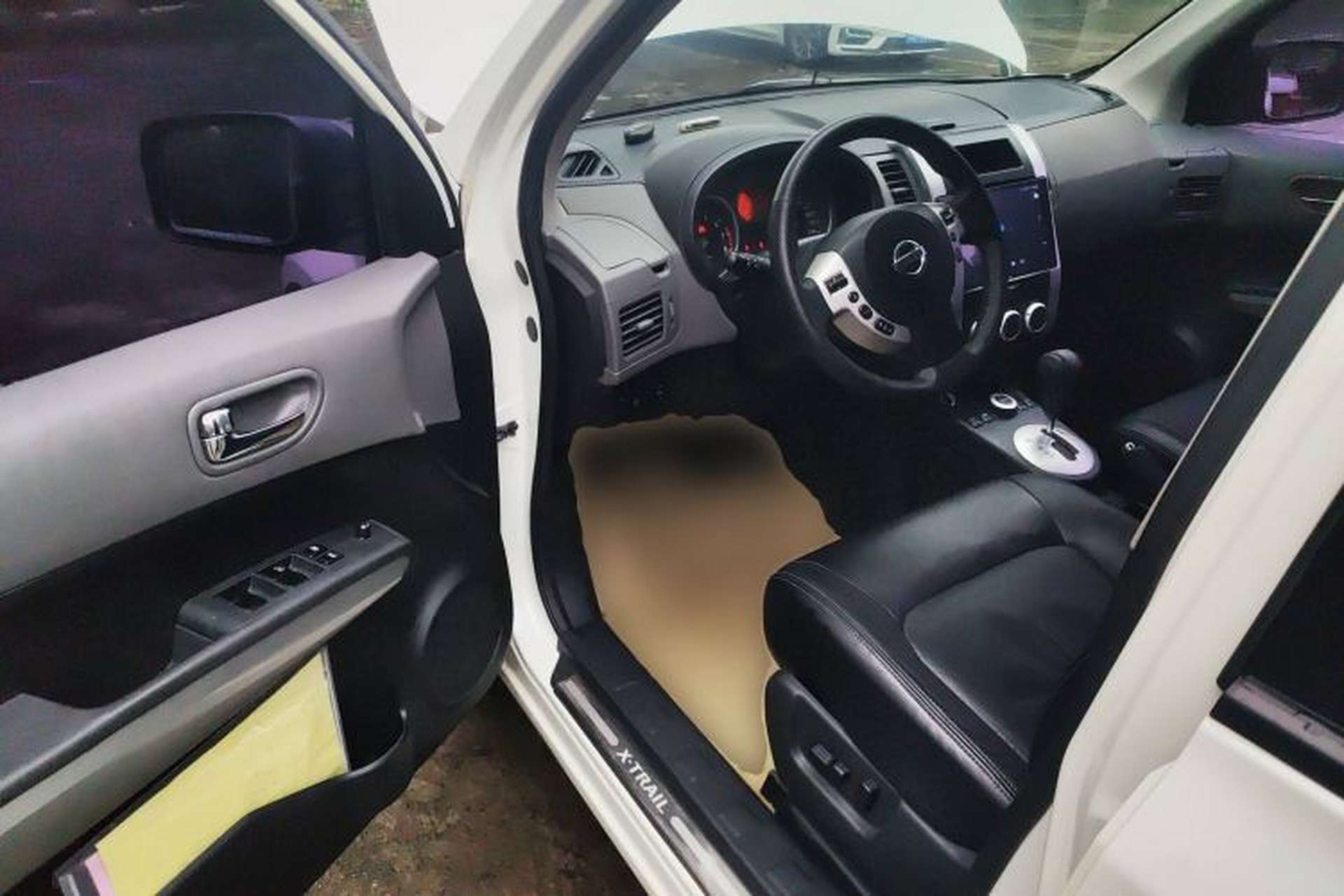Used Nissan X-Trail 2010 2.5L CVT Luxury Edition 4WD Driver Seat